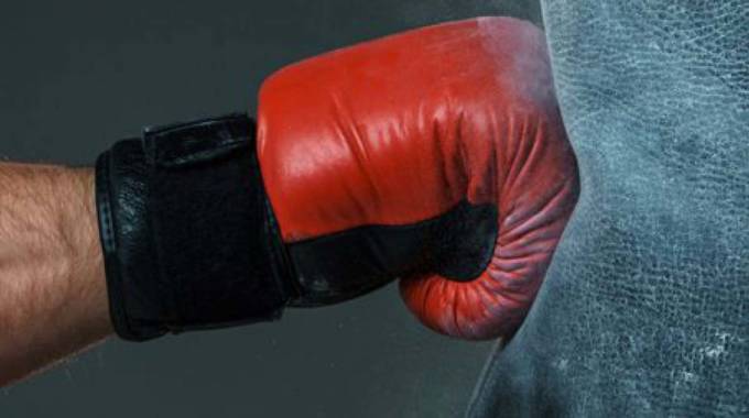 Boxing body suspends CEO