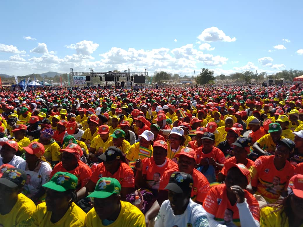 President Mnangagwa arrives in Zaka for rally
