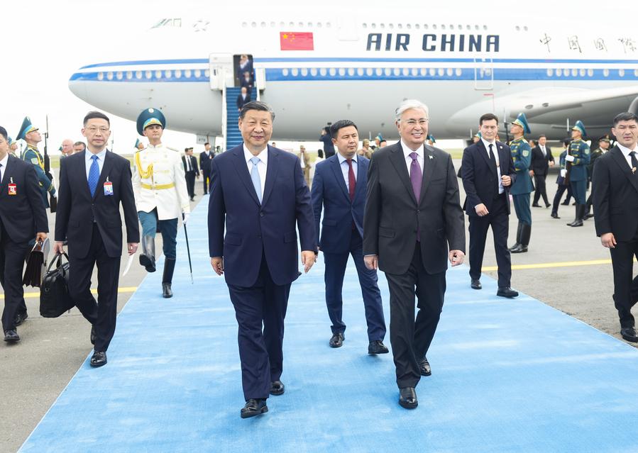 Feature: Greeted by household Chinese song, Xi starts Kazakhstan trip to build on unique partnership