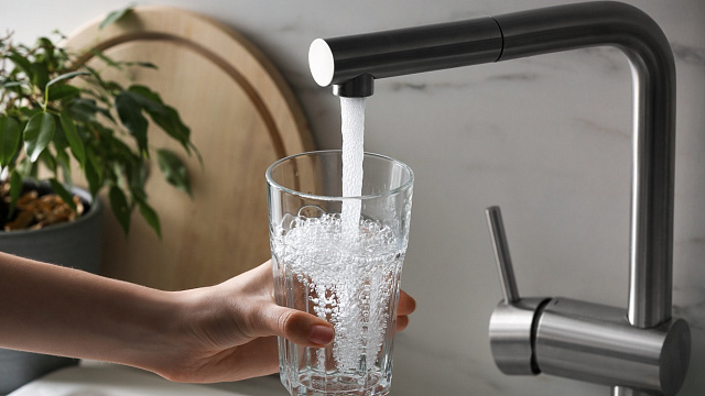 China develops new solution to remove microplastics from water