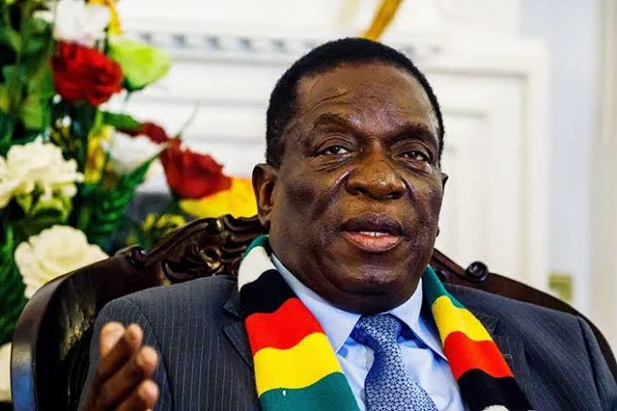 President Mnangagwa hails General Sibanda’s 51 years of service as ZDF leadership changes hands